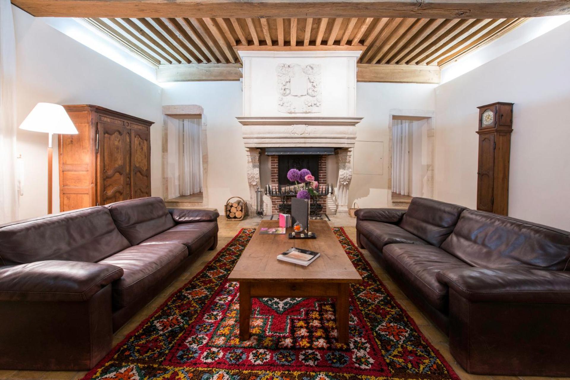 Hotel-Restaurant Le Chateau De Besseuil, Macon Nord - Teritoria Clesse  Екстер'єр фото