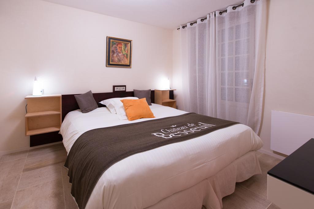 Hotel-Restaurant Le Chateau De Besseuil, Macon Nord - Teritoria Clesse  Екстер'єр фото